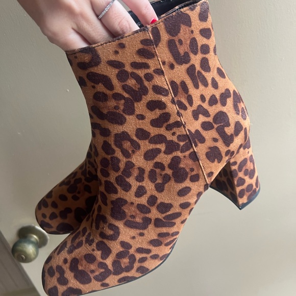 Rouge! Brown Leopard Ankle Booties - Picture 7 of 10